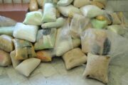 ناکامی قاچاقچیان در انتقال ۴۳۷ کیلو موادمخدر از نقاط صعب العبور کویر راور