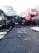 تصادف دو دستگاه تریلر در جاده راور_دیهوک با ۳ مصدوم